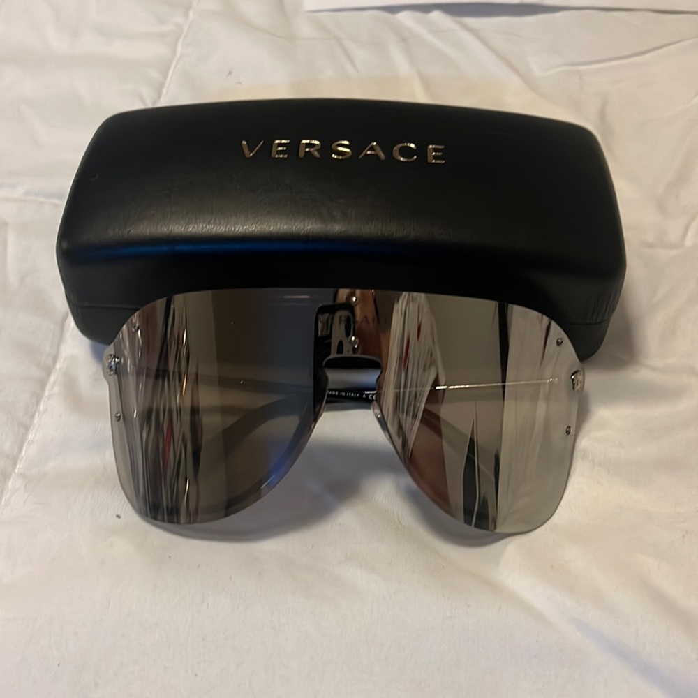 COPY - Like New - Versace Sunglasses